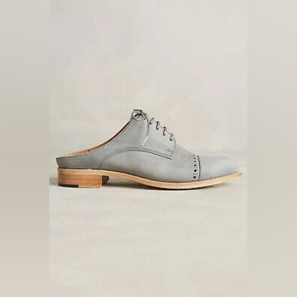 New in Box Size 37 Office of Angela Scott Mr. Winnie Gray Suede Slip Oxford Shoe - Picture 2 of 2